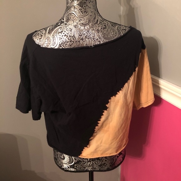 🖤 3 for $20 🖤 Pink Floyd Crop Top - Picture 2 of 3